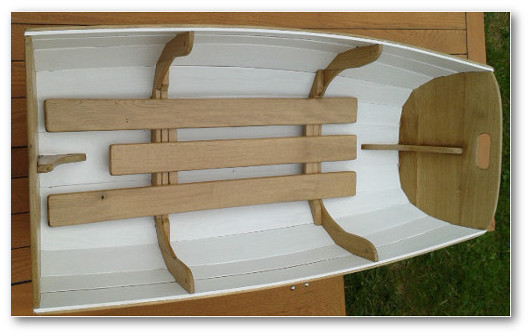 boat shaped cradle