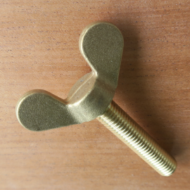 Mosiężna śruba skrzydełkowa